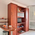 6 Couchages A 100m Avec Terrasse, Parking, Lave-linge Et Piste Cyclable Proche - Fr-1-251-550 Apartment *